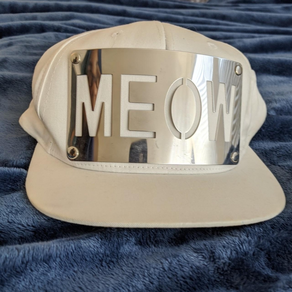 Forever 21 white standout "Meow" cap